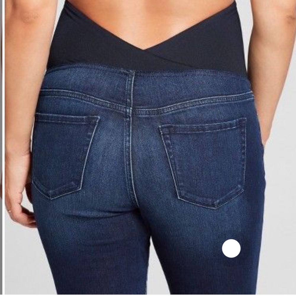 🌸Dark denim destroyed Maternity Skinny Jean Sz 4